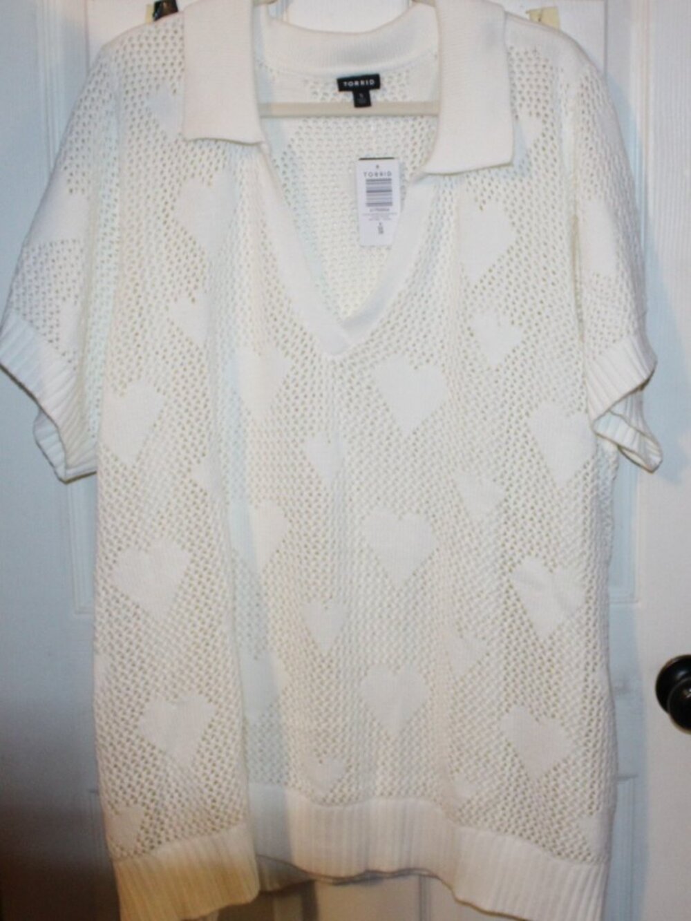 NWT Torrid Heart open stich collared sweater 5X(28W). Pretty!